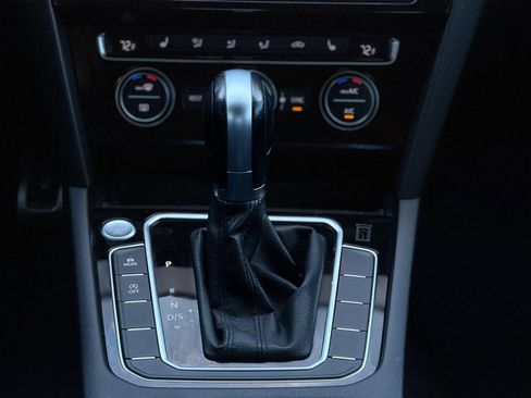 Used 2019 Volkswagen Arteon SE image 17