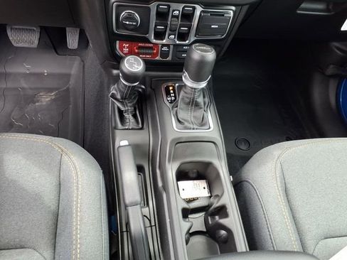 New 2026 Jeep Gladiator Sport AWD/4WD image 15