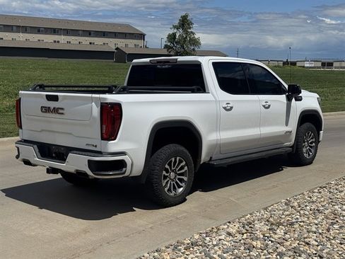 Used 2019 GMC Sierra 1500 AT4 w/ Off Road Performance Package AWD/4WD image 5