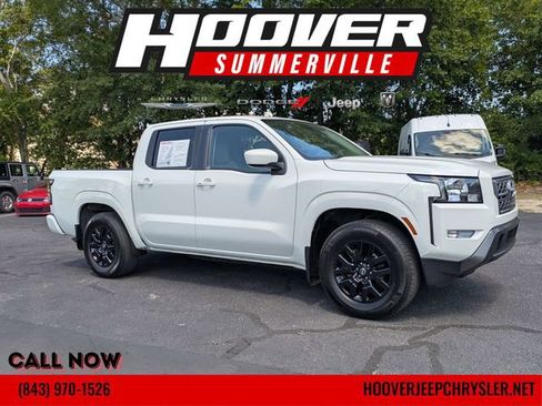 Used 2024 Nissan Frontier SV w/ SV Convenience Package RWD image 1
