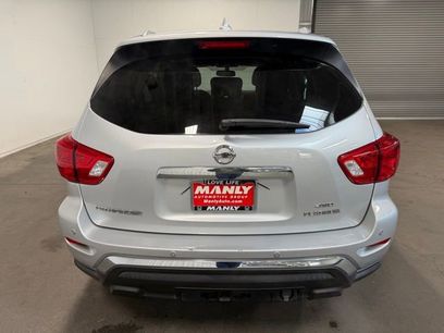 Used 2020 Nissan Pathfinder Platinum
