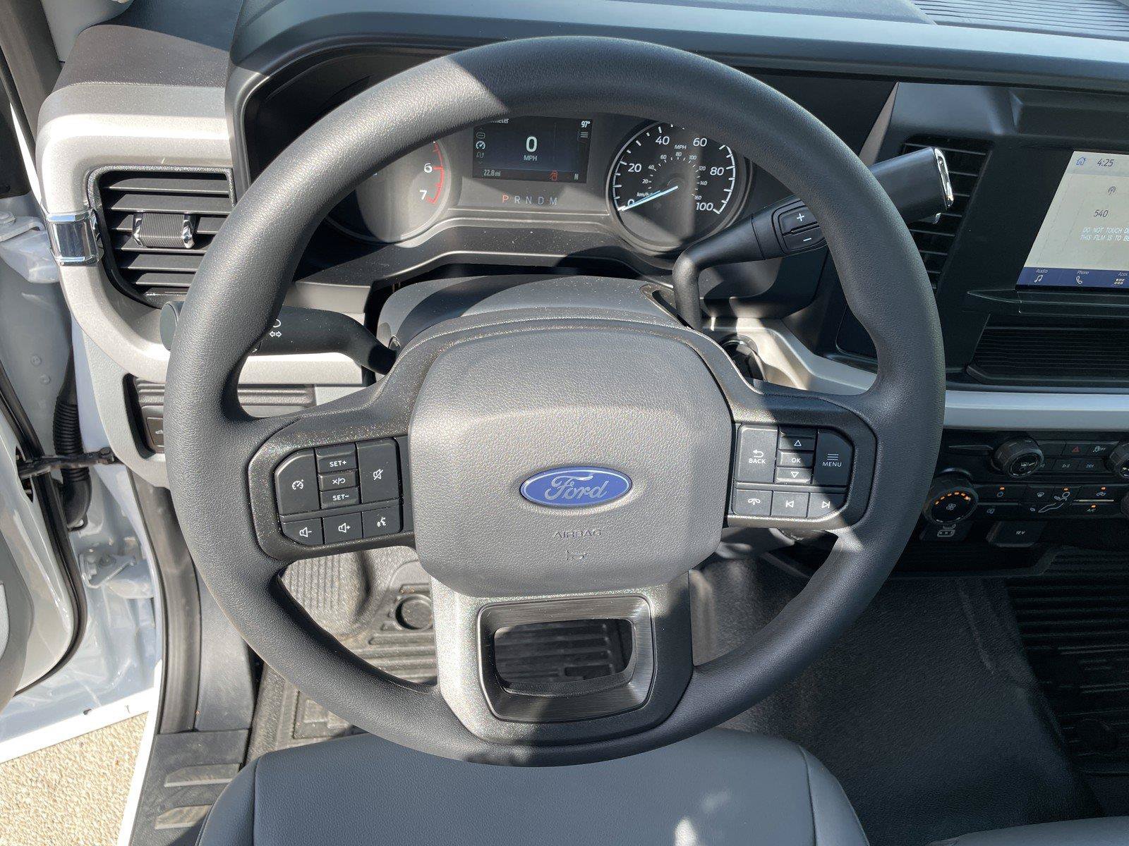 New 2027 Ford F250 XL w/ XL Chrome Package RWD image 15