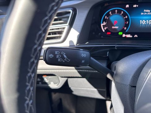 New 2026 Volkswagen Atlas Cross Sport SE FWD image 35