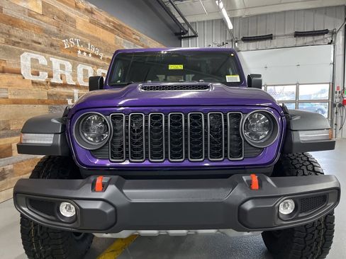 New 2026 Jeep Gladiator Mojave image 7