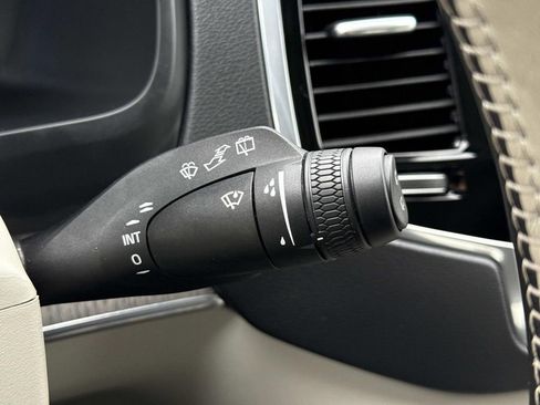 Used 2024 Volvo XC90 T8 Ultimate w/ Lounge Package image 28