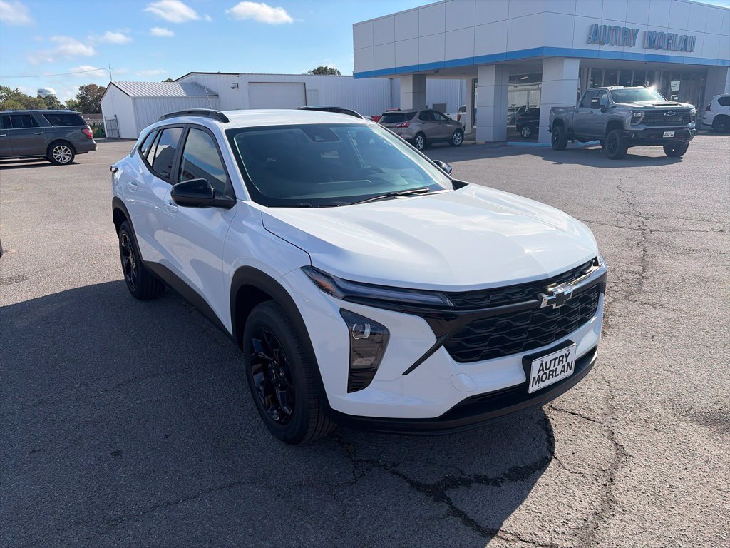 New 2026 Chevrolet Trax LT w/ Driver Confidence Package FWD image 8
