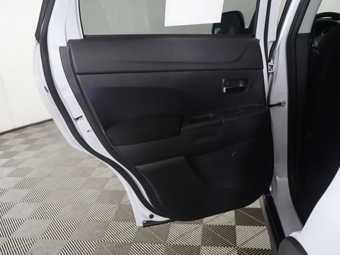 Used 2023 Mitsubishi Outlander Sport AWD image 21