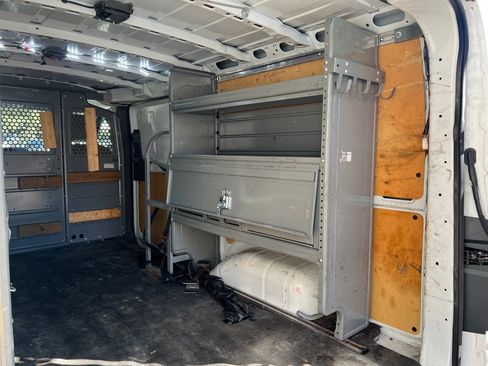 Used 2021 Nissan NV 2500 SV RWD image 18