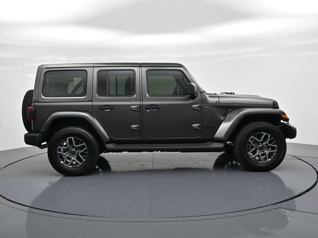 New 2026 Jeep Wrangler Unlimited Sahara AWD/4WD image 5
