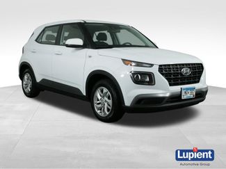 Used 2021 Hyundai Venue SE FWD 360° Tour
