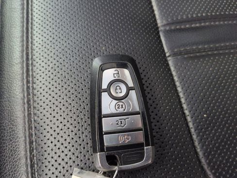 Used 2019 Ford Expedition Limited w/ Equipment Group 302A image 42