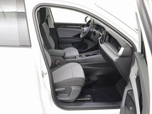 New 2025 Volkswagen Tiguan S image 17