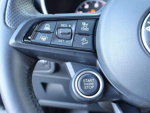 Used 2023 Alfa Romeo Stelvio Ti image 26