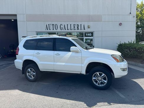 Used 2005 Lexus GX 470 AWD/4WD image 2