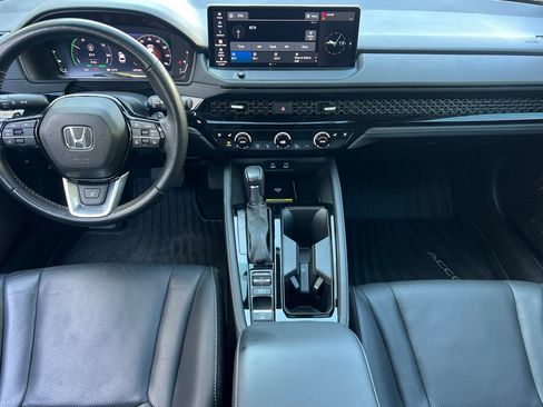 Used 2025 Honda Accord Touring image 15