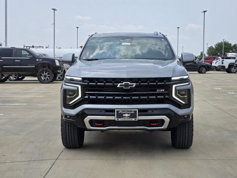 New 2026 Chevrolet Suburban Z71 w/ Comfort Package AWD/4WD image 6