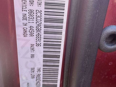 Used 2019 Dodge Challenger SXT image 16