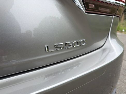 Used 2019 Lexus LS 500 w/ Interior Upgrade Package RWD image 17