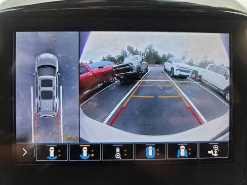 Used 2020 Chevrolet Traverse High Country AWD/4WD image 34