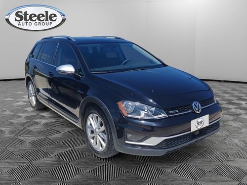 Used 2017 Volkswagen Golf Alltrack SEL AWD/4WD image 3