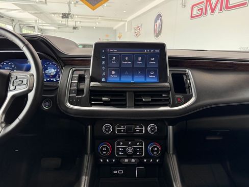 Certified 2024 Chevrolet Suburban Premier AWD/4WD image 21