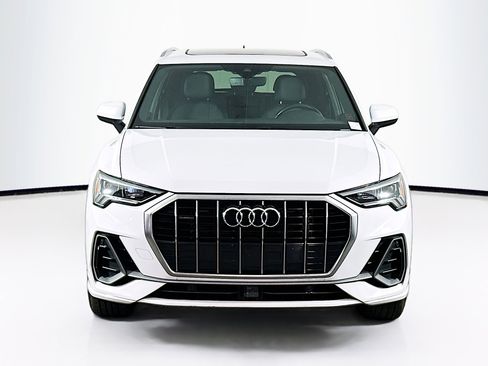 Used 2024 Audi Q3 2.0T Premium AWD/4WD image 2