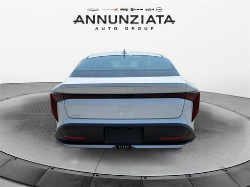 New 2025 Kia K4 LXS image 4