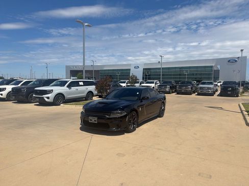 Used 2022 Dodge Charger R/T w/ Blacktop Package RWD image 25