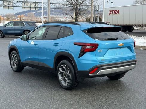 New 2026 Chevrolet Trax LT w/ Driver Confidence Package image 11