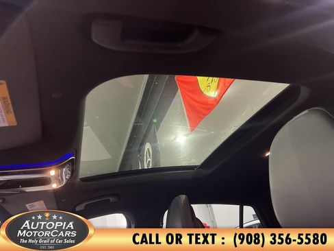 Used 2024 Mercedes-Benz GLC 300 4MATIC image 53
