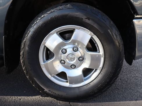 Used 2010 Toyota Tundra 4x4 CrewMax image 45