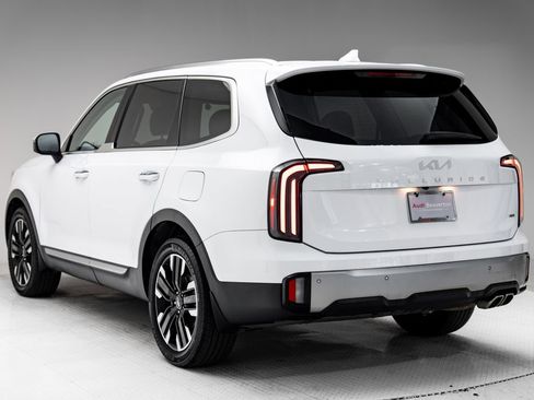 Used 2024 Kia Telluride SX Prestige AWD/4WD image 3