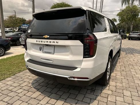 Used 2026 Chevrolet Suburban LS RWD image 37
