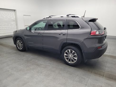 Used 2019 Jeep Cherokee Latitude Plus image 3