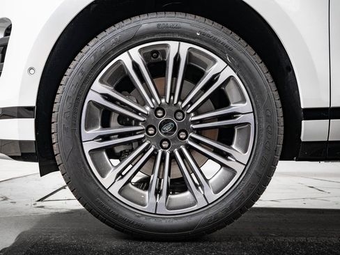 Used 2026 Land Rover Range Rover Evoque Dynamic SE image 13