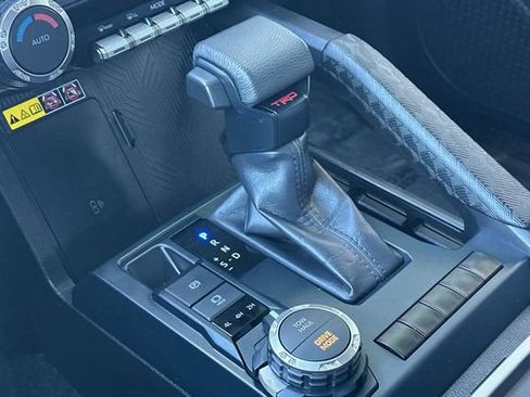 Used 2024 Toyota Tacoma 4x4 Double Cab image 24