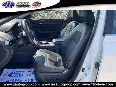 Used 2019 Nissan Altima 2.5 SR w/ SR Premium Package FWD image 10