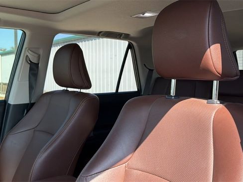 Used 2023 Toyota 4Runner Limited image 15