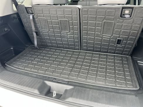 Used 2025 Honda Pilot EX-L image 34