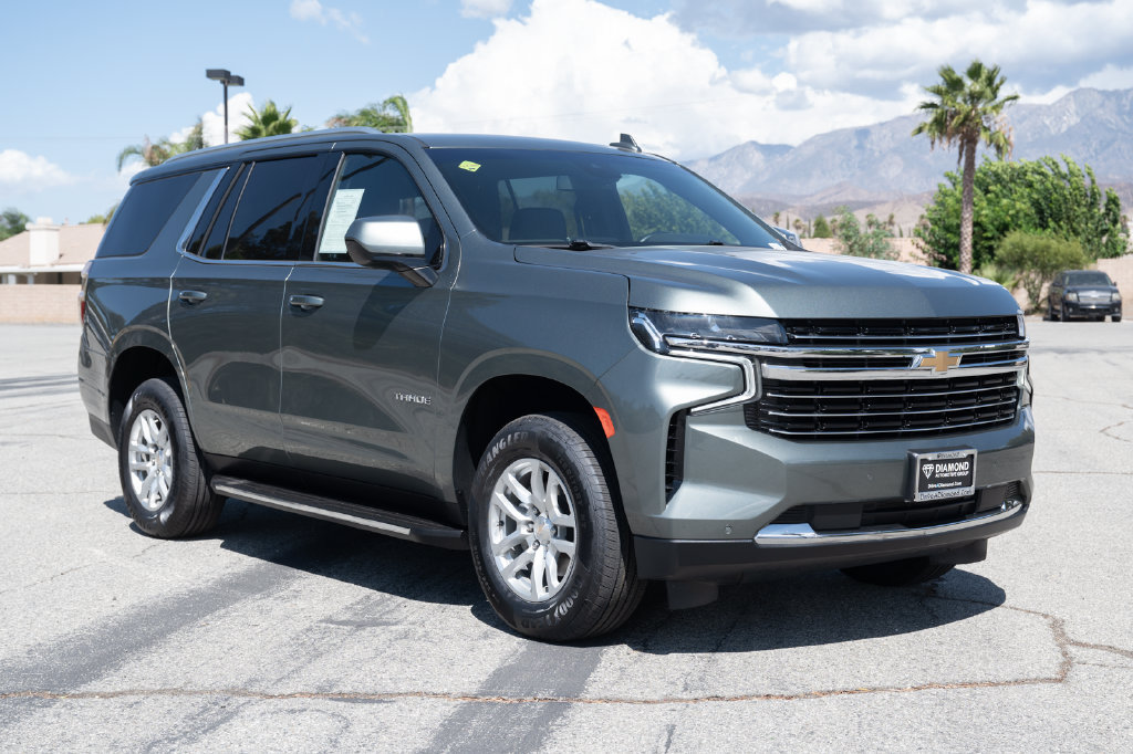 Used 2024 Chevrolet Tahoe LT RWD image 2