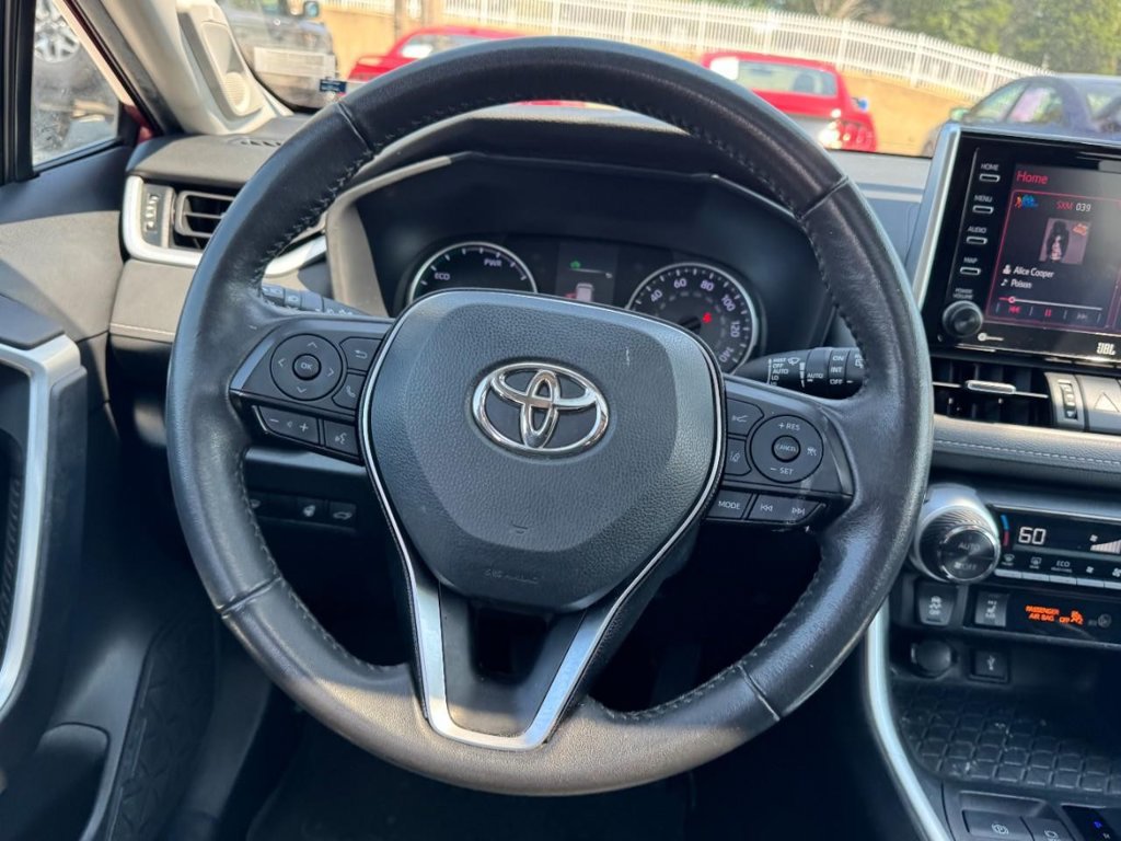 Used 2021 Toyota RAV4 XLE Premium AWD/4WD image 13