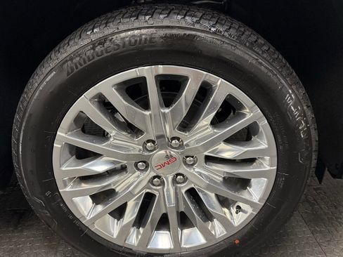 New 2026 GMC Yukon XL Elevation w/ LPO, Floor Liner Package image 14