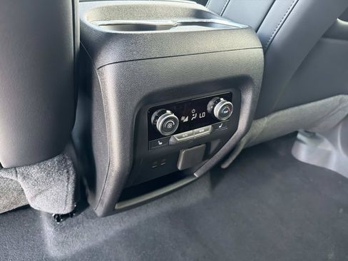 New 2026 Buick Enclave Avenir w/ Super Cruise Package FWD image 16