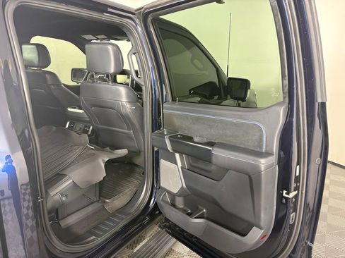 Certified 2025 Ford F150 Platinum w/ FX4 Off-Road Package AWD/4WD image 33