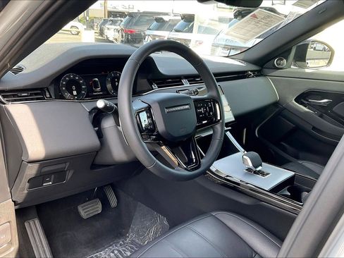 Used 2025 Land Rover Range Rover Evoque S image 16