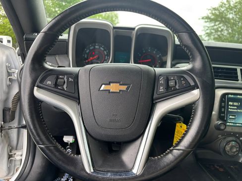 Used 2015 Chevrolet Camaro LT RWD image 15