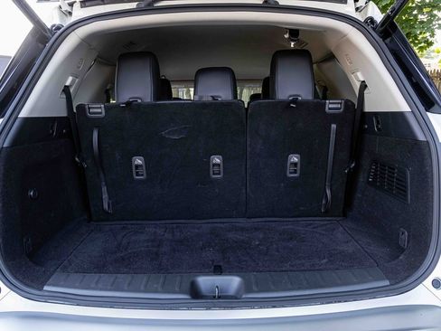 Certified 2024 Nissan Pathfinder SL image 25