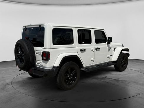 Used 2020 Jeep Wrangler Unlimited Sahara AWD/4WD image 9