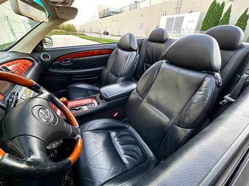 Used 2004 Lexus SC 430 Convertible RWD image 27