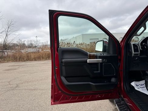 Used 2018 Ford F150 Lariat w/ Equipment Group 502A Luxury image 39